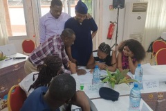 Brainstorming des apprenants lors des révisions quotidiennes, cohorte 2 du FETP de base, pool du Nord-Ouest et du Sud-Ouest, du 29 avril au 3 mai 2024 à Limbé
