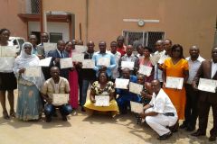 Cohorte-2-de-la-formation-de-base-au-Centre-recoivent-leur-certificat