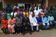 Photo de famille de la cohorte 1 du CAFETP en première ligne NW/SW, Limbé, mars 2024