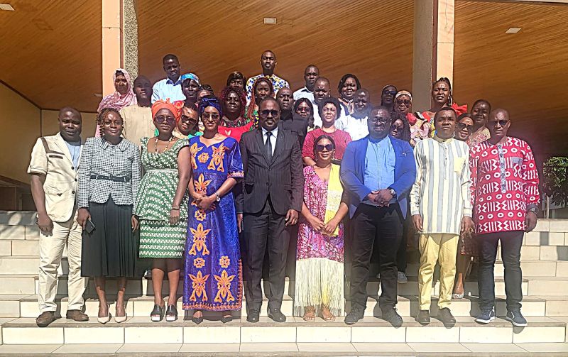Le Cameroun lance la première cohorte destinée au renforcement de la surveillance des maladies non transmissibles par ailleurs 67ème cohorte nationale de formation en épidémiologie de terrain de base